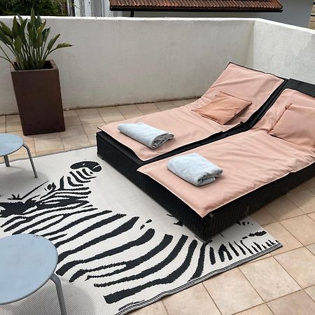 Le Synaya Hotell Sanary-sur-Mer Exteriör bild