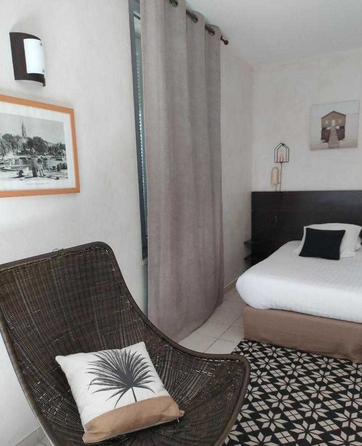 Le Synaya Hotell Sanary-sur-Mer Exteriör bild