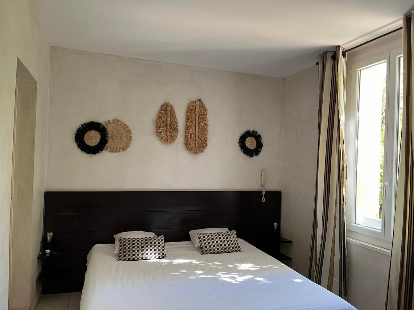 Le Synaya Hotell Sanary-sur-Mer Exteriör bild