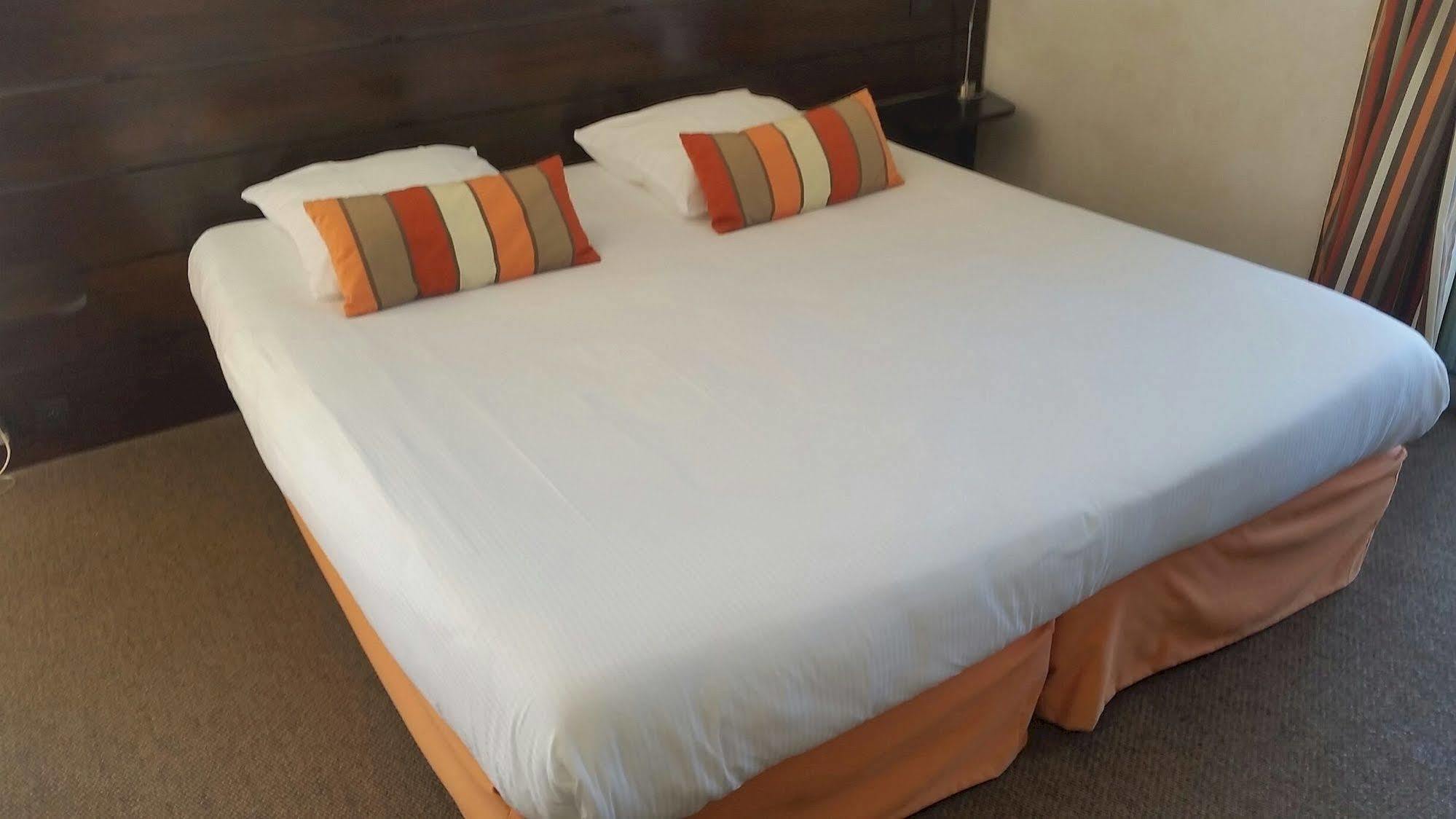 Le Synaya Hotell Sanary-sur-Mer Exteriör bild