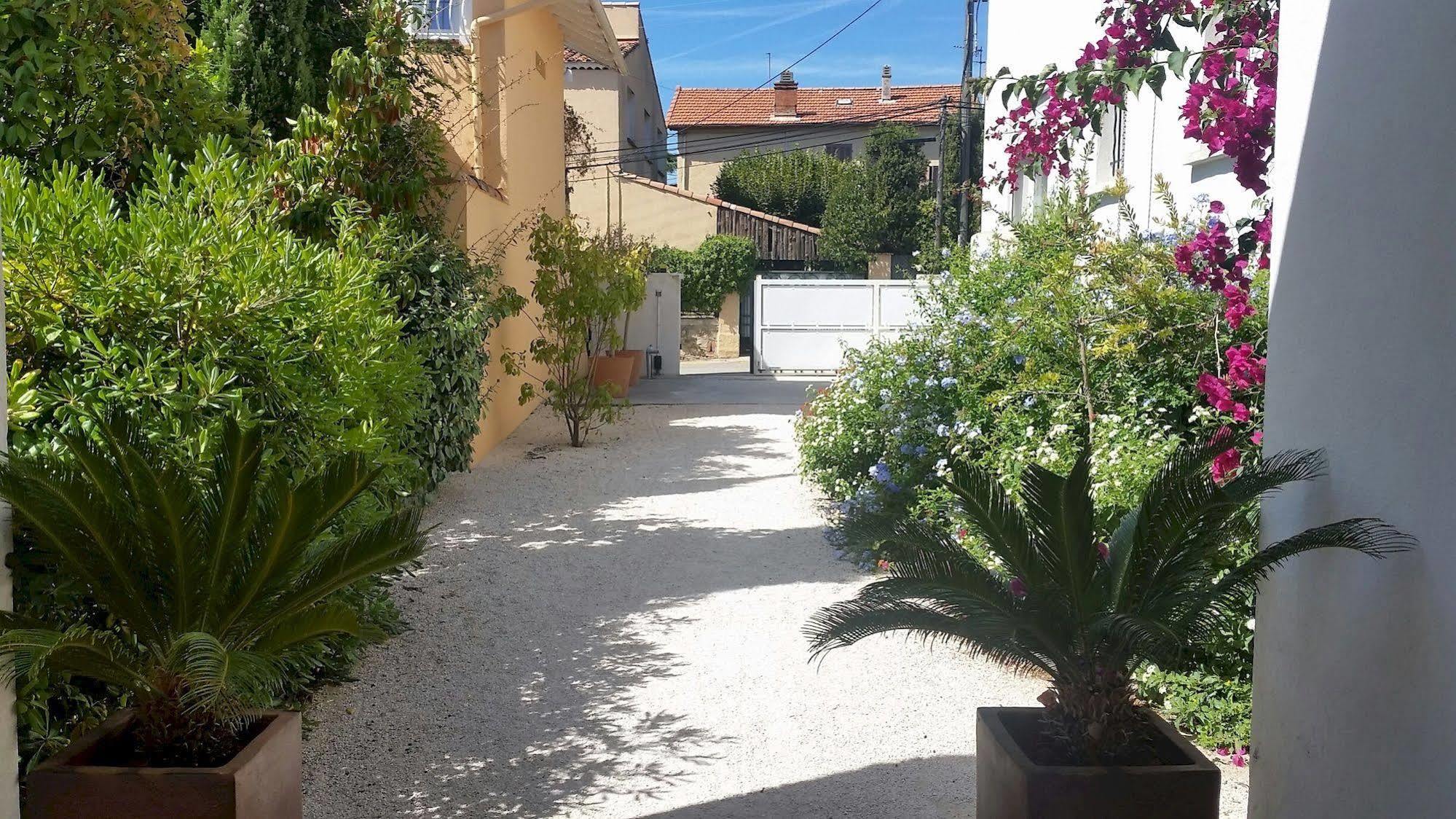 Le Synaya Hotell Sanary-sur-Mer Exteriör bild