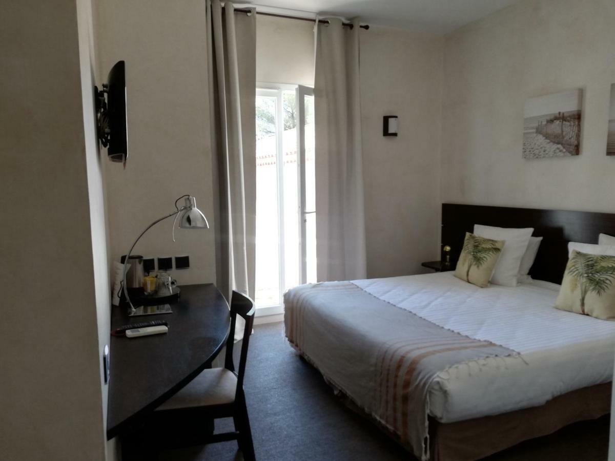 Le Synaya Hotell Sanary-sur-Mer Exteriör bild